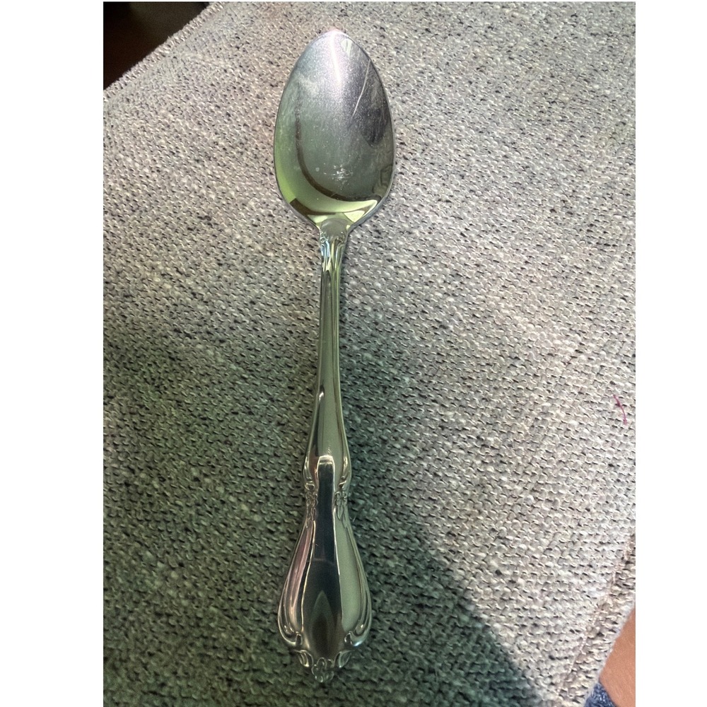 Oneida Oneidacraft Deluxe Stainless Teaspoon Chateau Pattern Silverware Flatware
